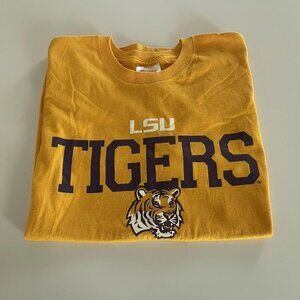Hanes LSU Tigers T-Shirt Mens Small Gold Casual Graphic Crewneck Short Sleeve